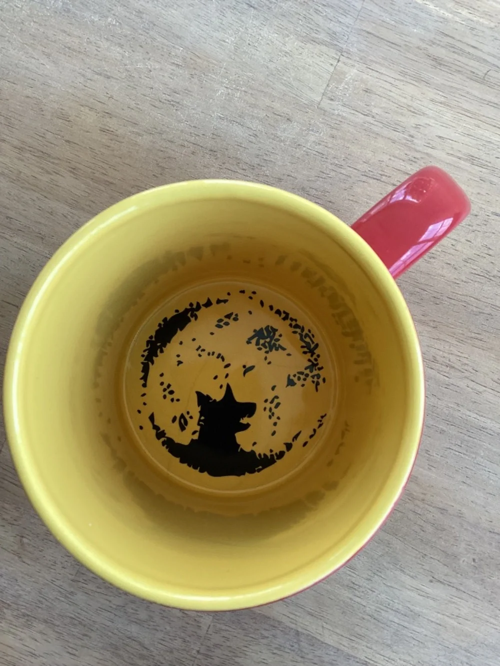 Harry Potter Hogswarts Express Train Platform 9 3/4 20 oz coffee mug red yellow